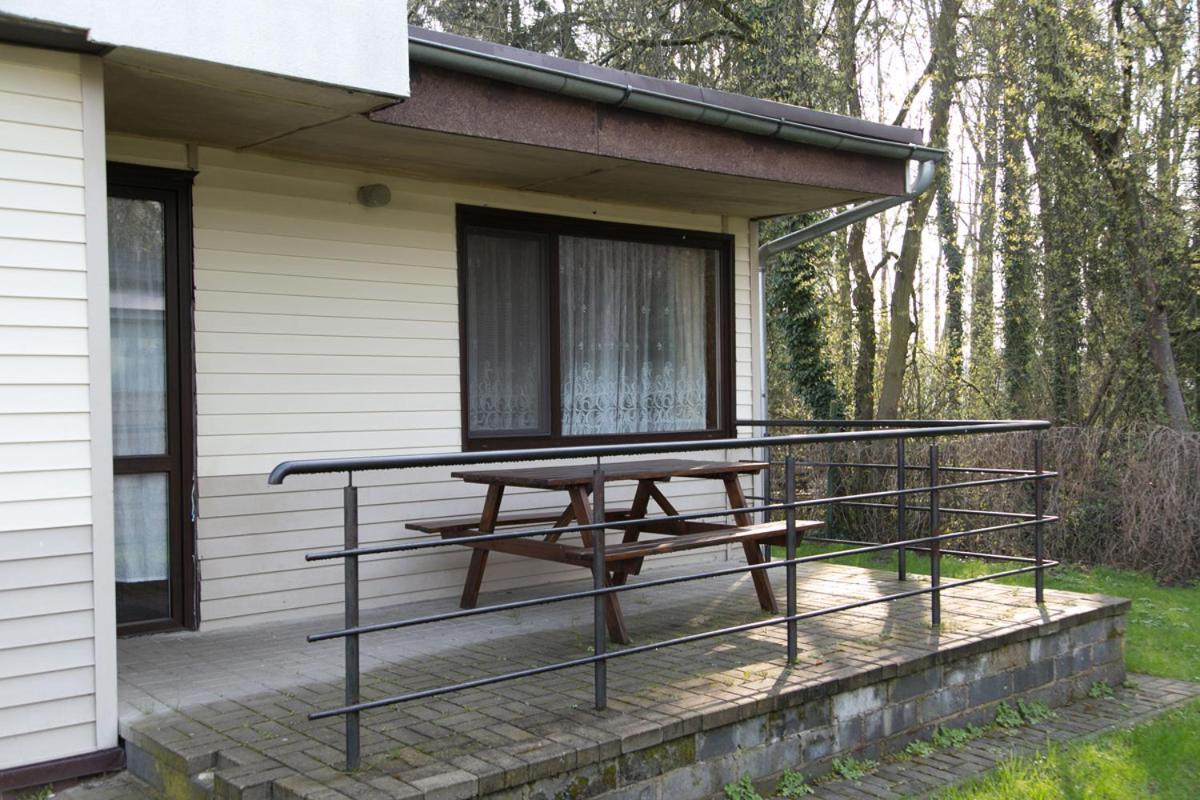 Camping Oaza Blonie Kornik Domki Standard - 3 Pokoje Екстер'єр фото